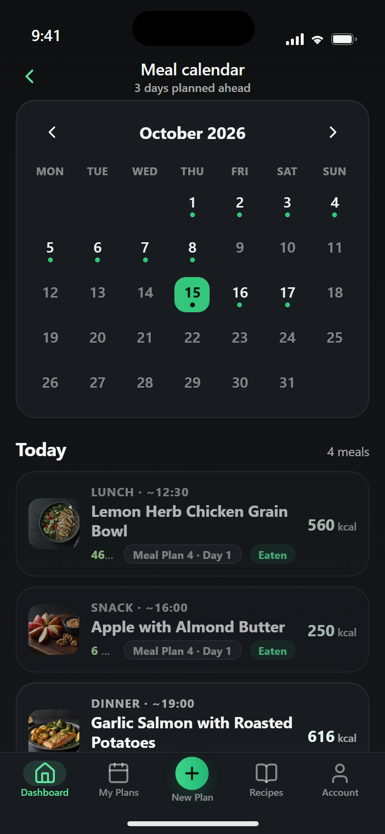 Meal calendar screen: a month grid with planned days marked and the selected day's meals listed